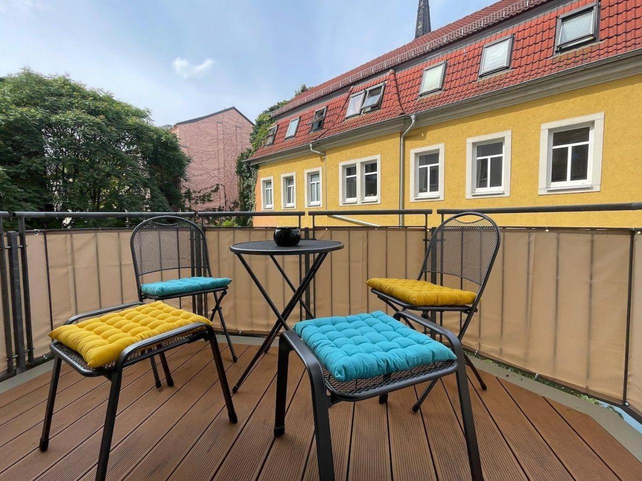 Apartment Apartment-uptown-im-szeneviertel-der-dresdner-neustadt *